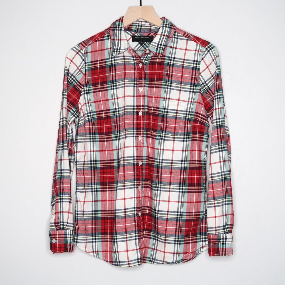Banana Republic Womens Plaid Button Up Shirt Small Red Soft Wash Flannel Classic